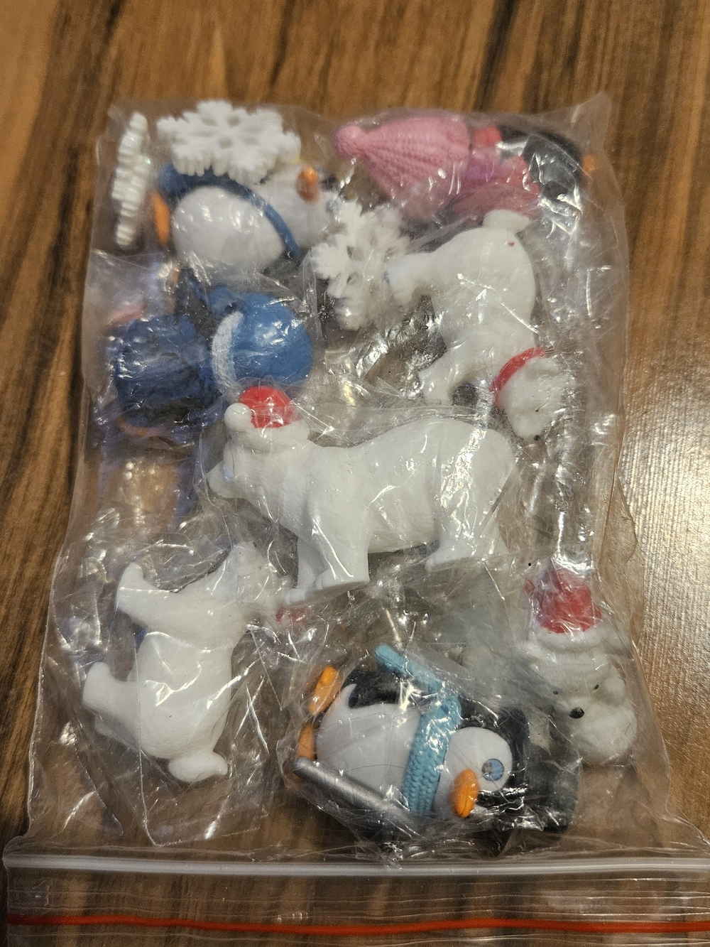Holiday Penguin and Polar Bear Cake Decorating Set - White and Blue (A-29)